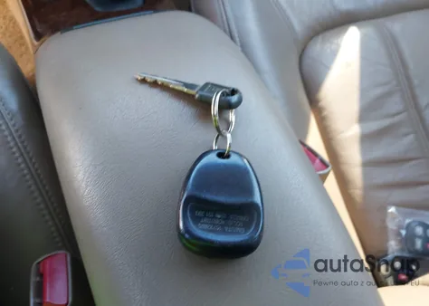 1998 Oldsmobile Bravada из США, поврежденный, VIN 1GHDT13W4W2728877